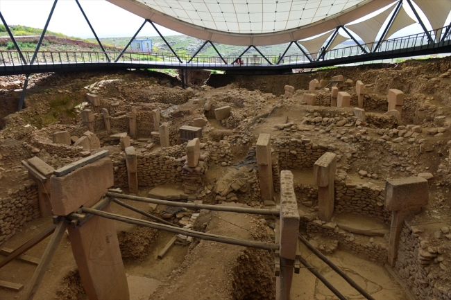 Tarlasından çıkan tarihin koruyucusu oldu